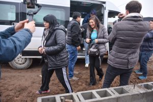 “Las obras se comienzan y las obras se terminan”: Vidal continúa entregando viviendas a familias que esperaron más de 20 años