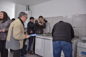 “Las obras se comienzan y las obras se terminan”: Vidal continúa entregando viviendas a familias que esperaron más de 20 años