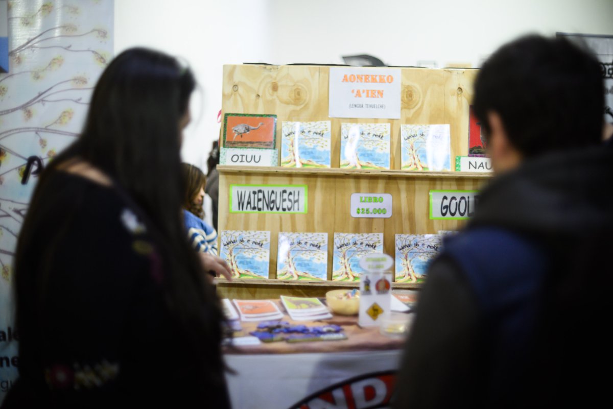 La Fundación Wenai sh e Pekk presenta el libro “Guanacache” en la Feria Provincial del Libro