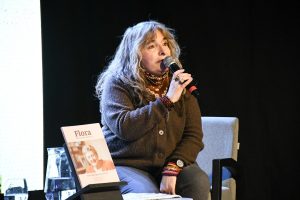 Flora, Bitácora de memorias: un homenaje a la poesía santacruceña 