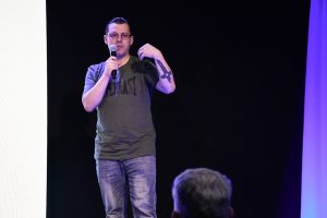 Un lunes de historias, música y memoria en la tercera jornada de la Feria Provincial del Libro
