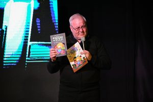 Un lunes de historias, música y memoria en la tercera jornada de la Feria Provincial del Libro