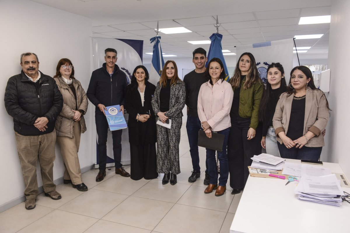 Los Antiguos: la Provincia dio un paso clave en la modernización del Centro de Procesamiento de Fruta
