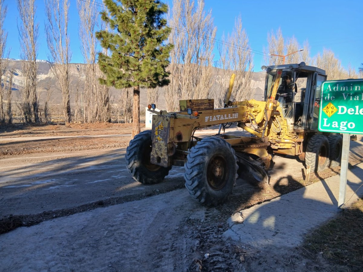 Vialidad Provincial realizó trabajos de mantenimiento en Lago Posadas