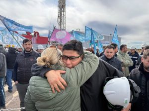 Claudio Vidal: “Tener un equipo de perforación en Santa Cruz es una señal de reactivación, alivio y mejora”
