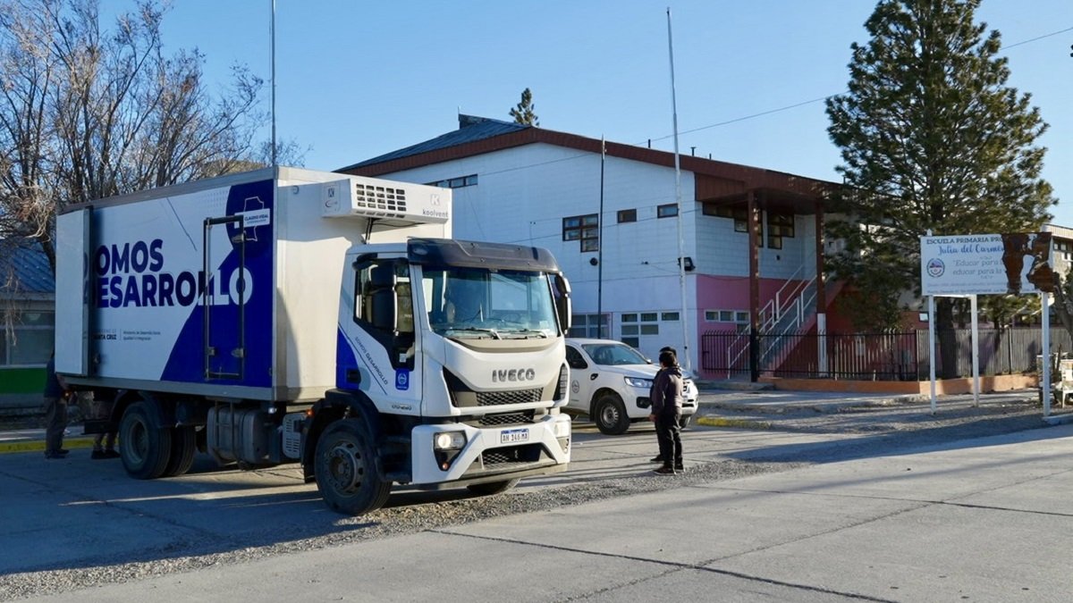 Rasgido encabezó una nueva entrega de equipamiento y recursos en Las Heras