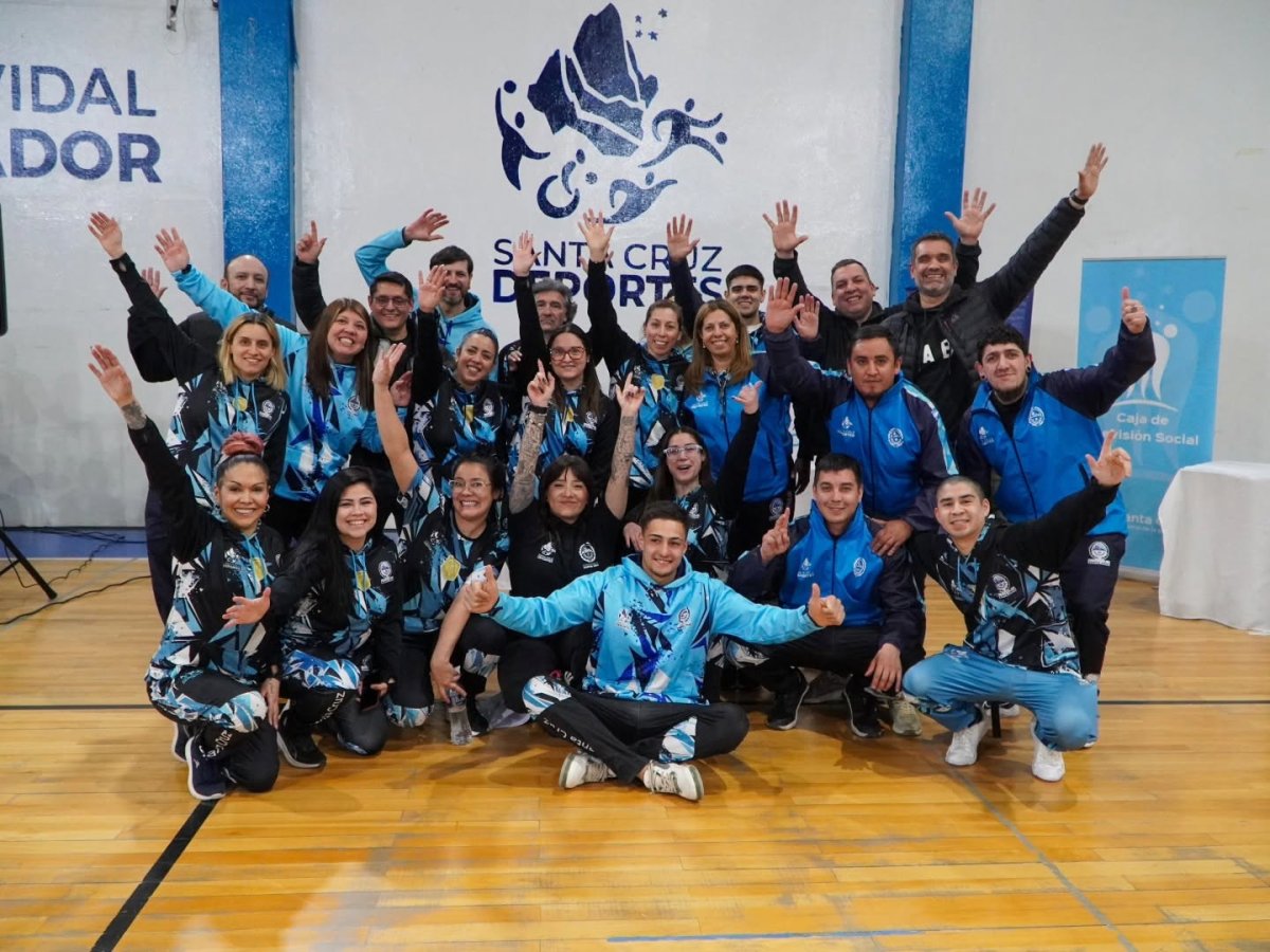 Una noche de fiesta y emoción para inaugurar el Provincial de Newcom para Adultos Mayores