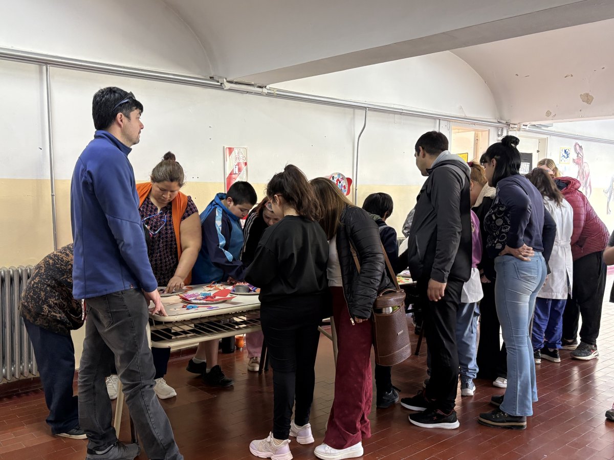 La Escuela Especial Nº 1 celebró la Semana de la Alfabetización con una jornada expositiva y comunitaria
