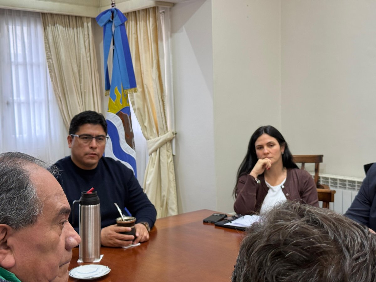 Santa Cruz mejora el Plan de Alivio Financiero: baja la tasa al 35%, amplía el plazo y suma más beneficiarios