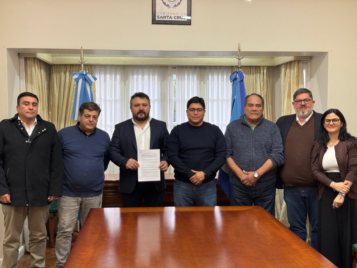 Santa Cruz mejora el Plan de Alivio Financiero: baja la tasa al 35%, amplía el plazo y suma más beneficiarios
