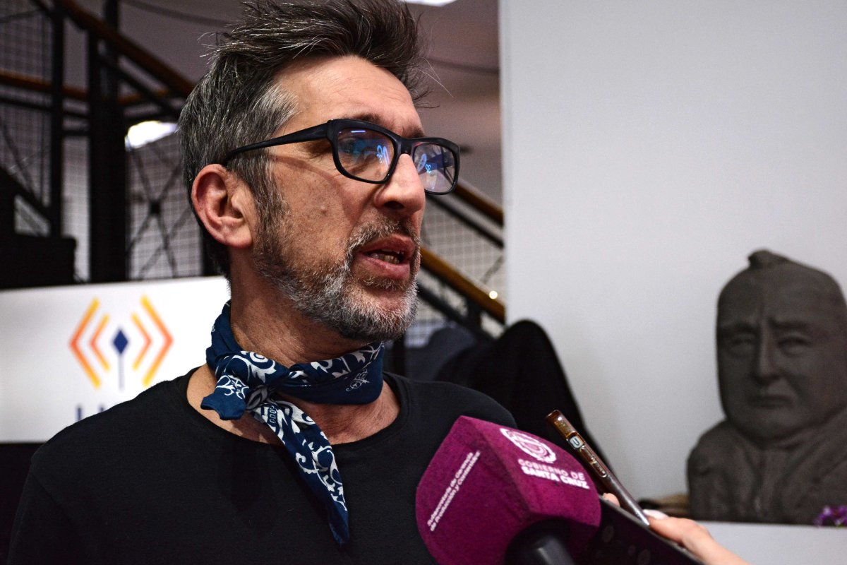 Diego Frenkel cerró la feria con un recorrido musical y personal