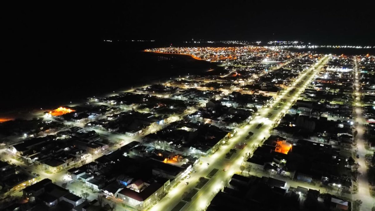 Servicios Públicos avanza con más de 150 nuevas luminarias LED en Puerto San Julián