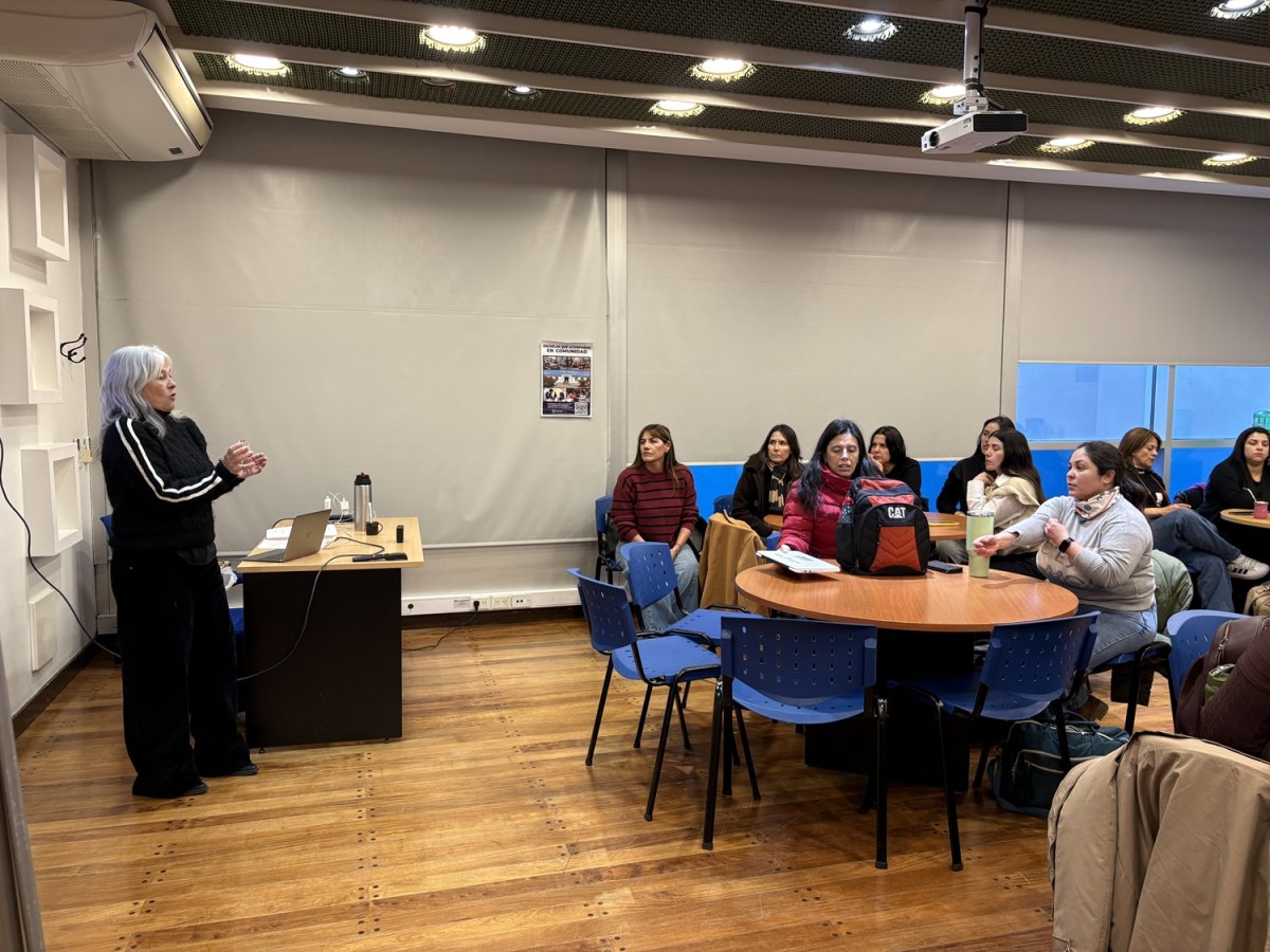 Docentes de Santa Cruz fortalecen estrategias para la enseñanza de la comprensión lectora