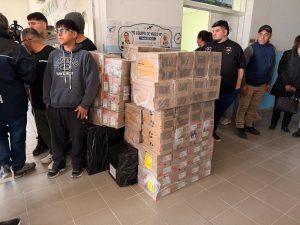 Más de 4.100 estudiantes de Caleta Olivia recibirán zapatillas a través de EduActiva