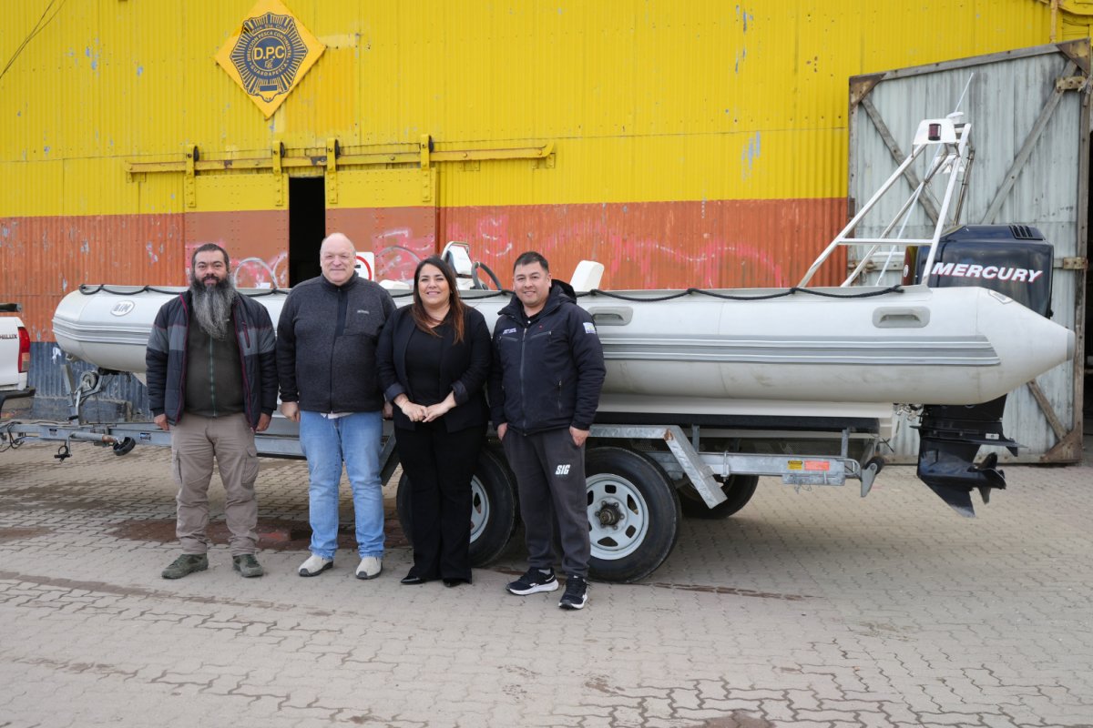 Convenio y equipamiento: el Gobierno Provincial refuerza la fiscalización pesquera en Piedra Buena