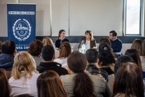 Impulsan el Programa de Gestión y Liderazgo para el Bienestar en las escuelas de Santa Cruz