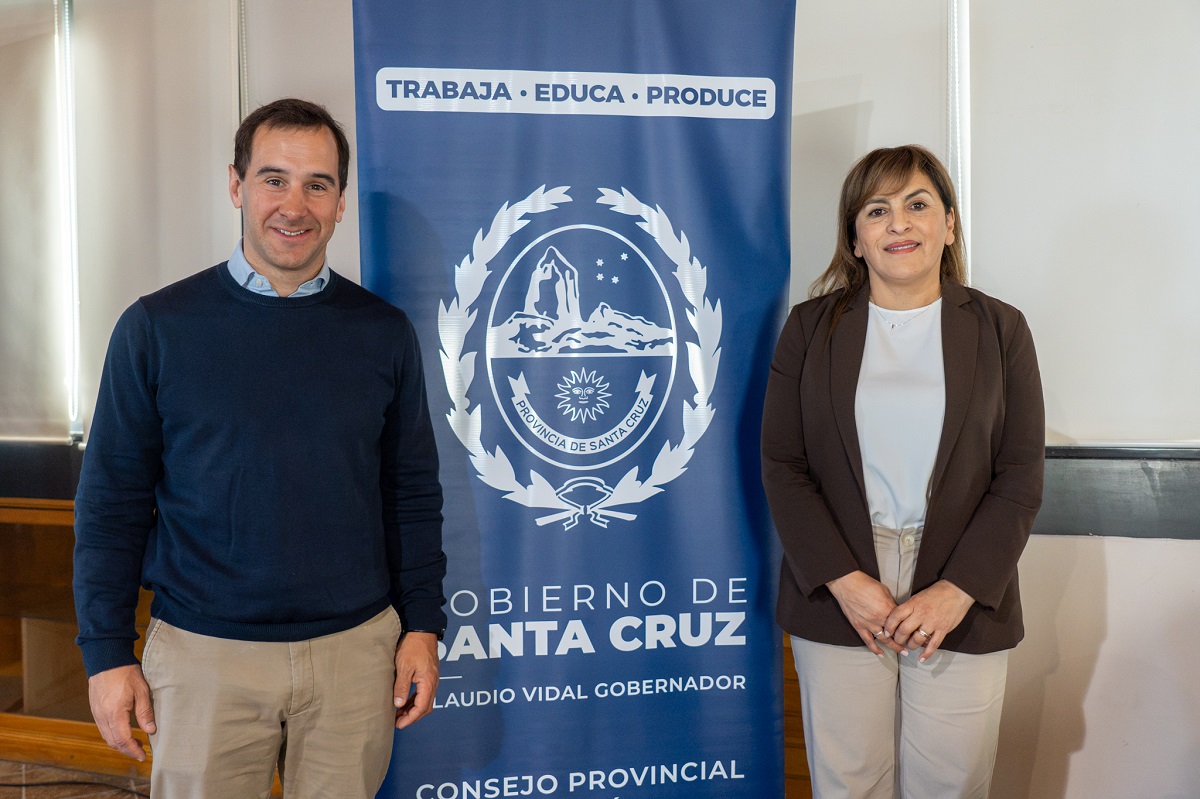 Impulsan el Programa de Gestión y Liderazgo para el Bienestar en las escuelas de Santa Cruz