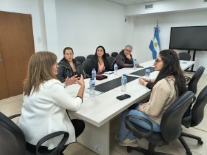 Visita guiada e institucional de estudiantes al Consejo de Educación