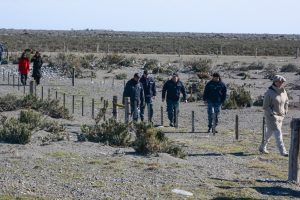 Claudio Vidal inauguró nuevas obras y anunció la construcción de cabañas para impulsar el Master Plan Cabo Vírgenes