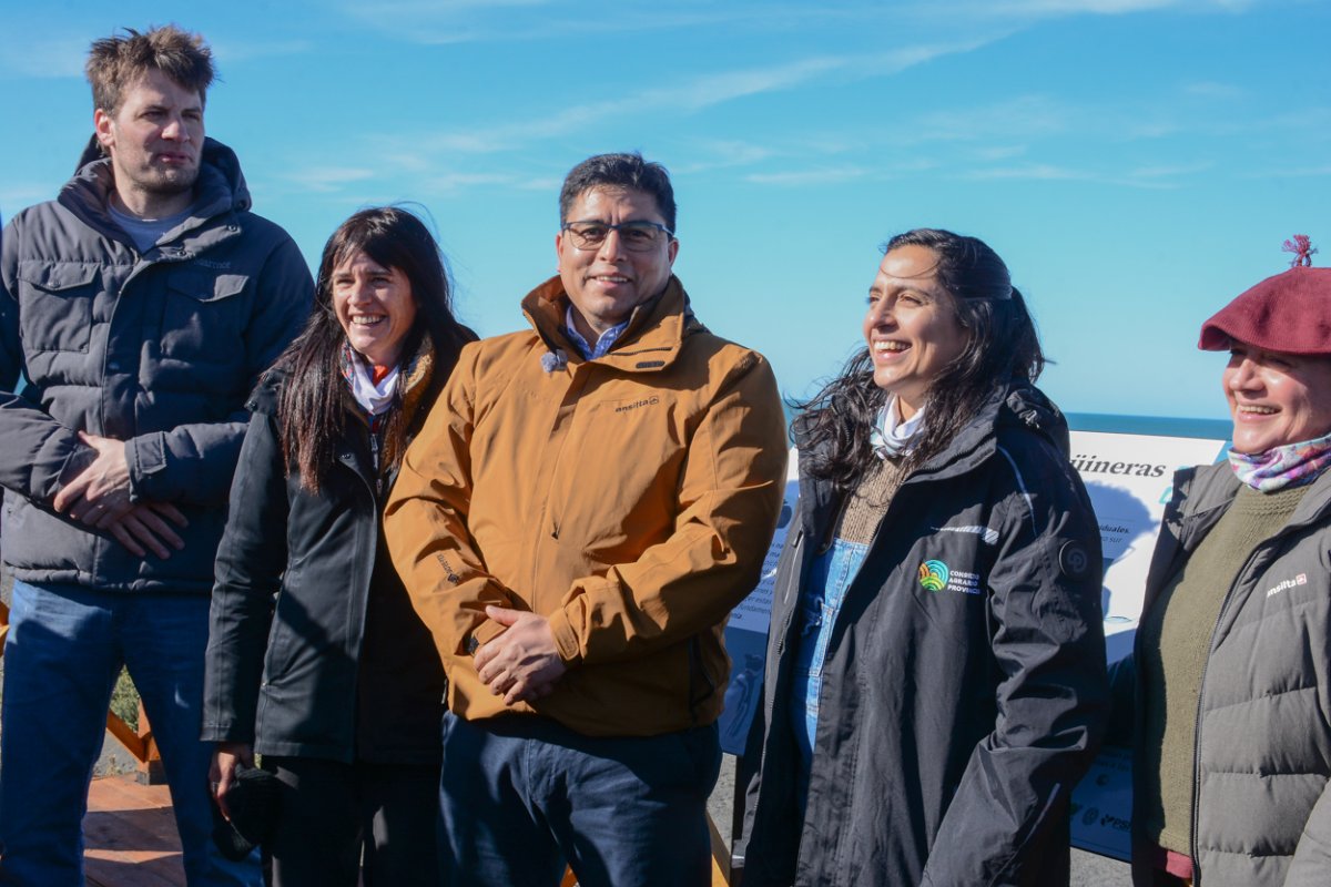 Claudio Vidal inauguró nuevas obras y anunció la construcción de cabañas para impulsar el Master Plan Cabo Vírgenes