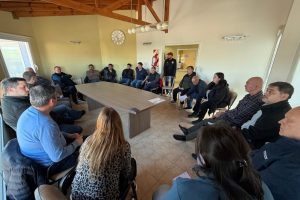 El Gobierno Provincial encabezó en Puerto Deseado una reunión para impulsar el trabajo con la merluza fresca