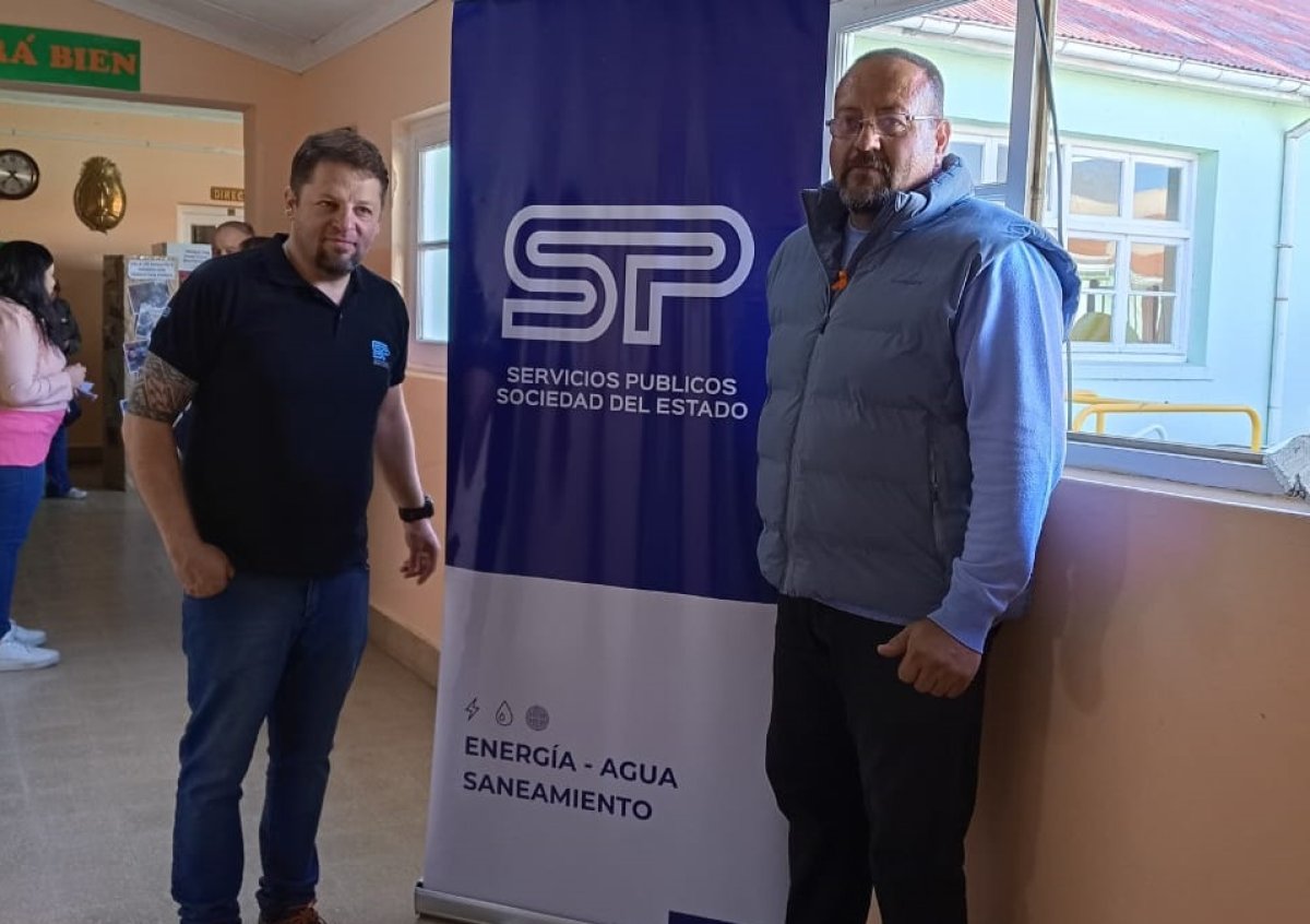 Luminarias, deudas y subsidios fueron las inquietudes de los vecinos de Perito Moreno en Viva Barrio