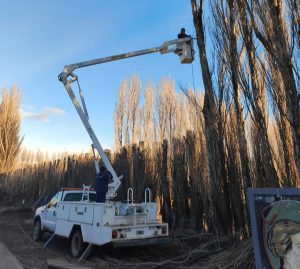 Obras estratégicas en Lago Posadas para fortalecer el servicio eléctrico