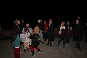 Vidal acompañó el ingreso al mar de los Nadadores Olas Australes