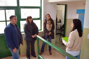 Entrega de insumos deportivos para la comunidad escolar de San Julián