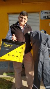 Vialidad Provincial equipó a trabajadores de cuatro distritos y asistió a una familia en la ruta