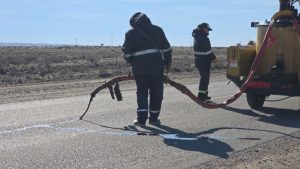 Vialidad: Trabajo de sellado de fisura sobre la Ruta Provincial N° 43