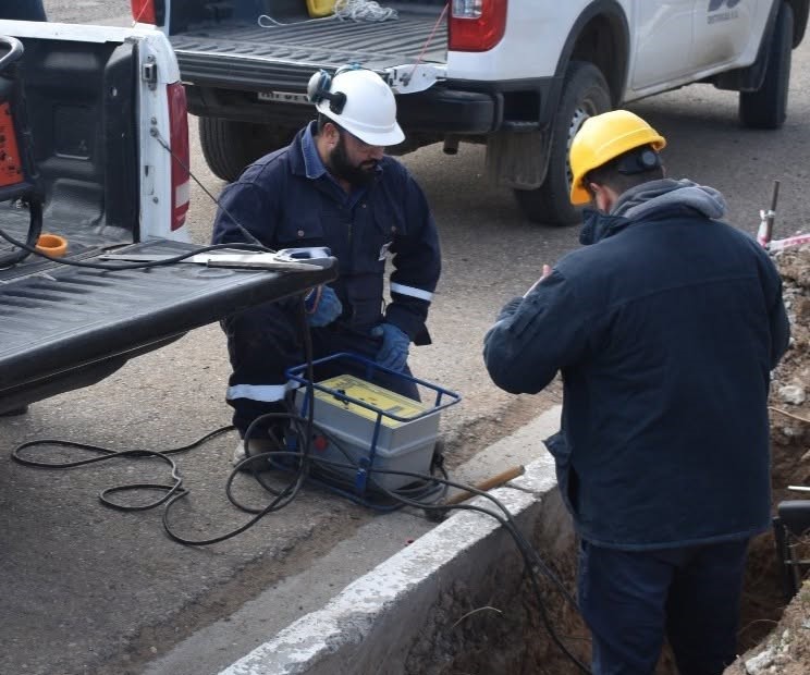 Equipos provinciales finalizaron una nueva obra para la red de gas en Jaramillo