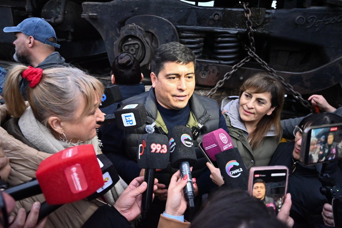 Vidal: “De a poco y con pocos recursos hacemos lo que otros, con mucho más, nunca hicieron”