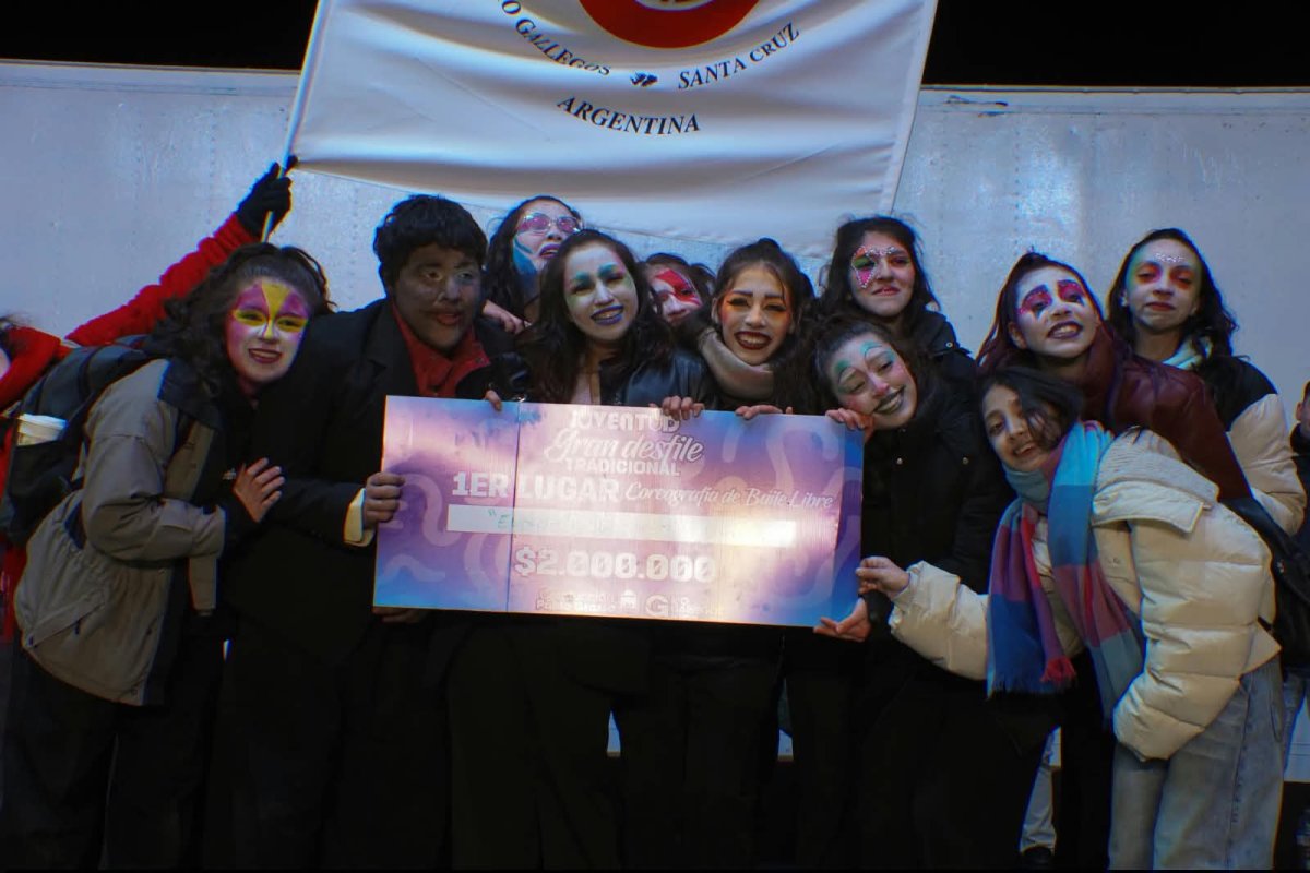 Instituciones educativas participaron de las carrozas de Río Gallegos