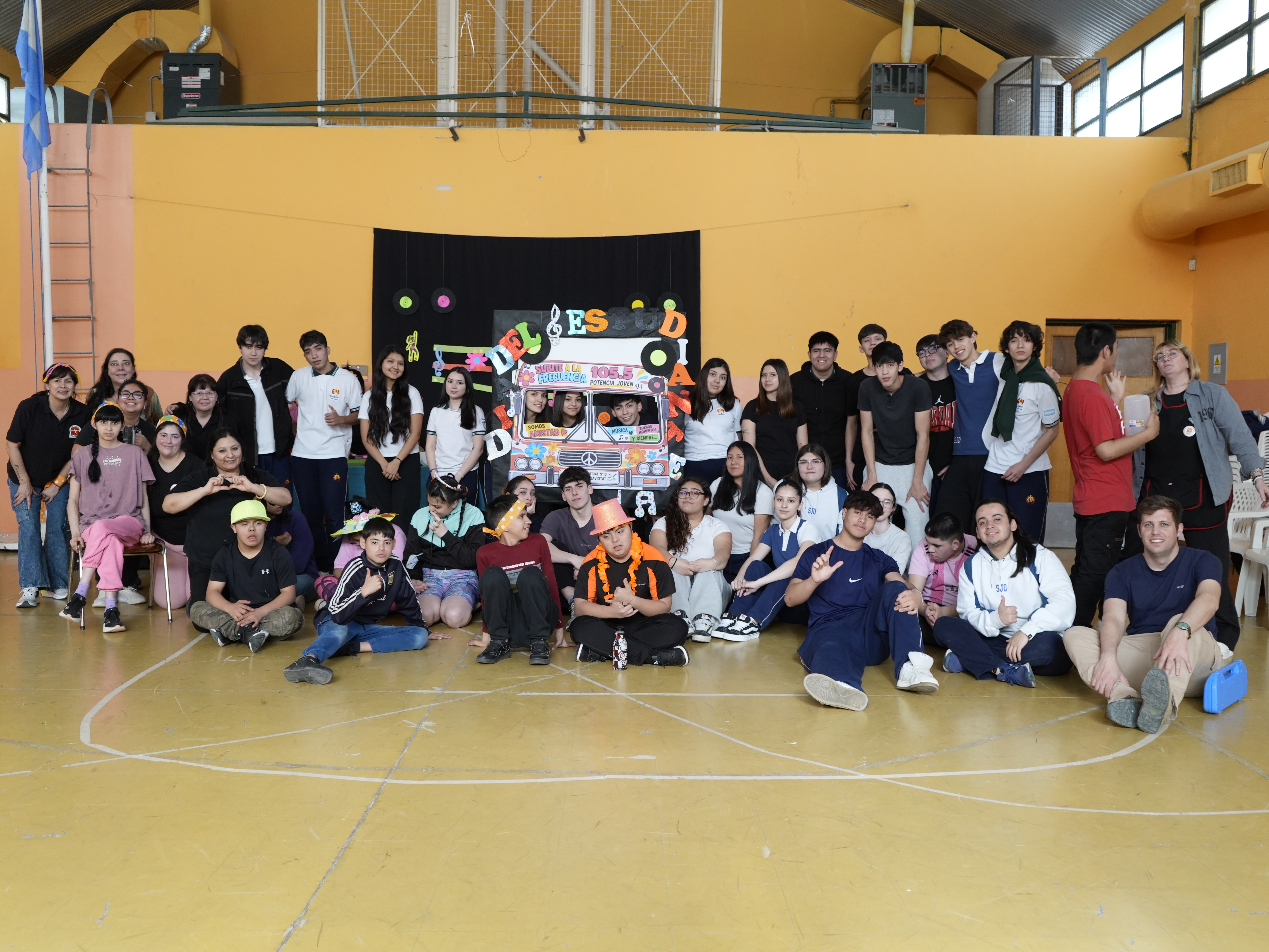 La Escuela Especial N° 13 celebró el Día del Estudiante junto al Colegio San José Obrero