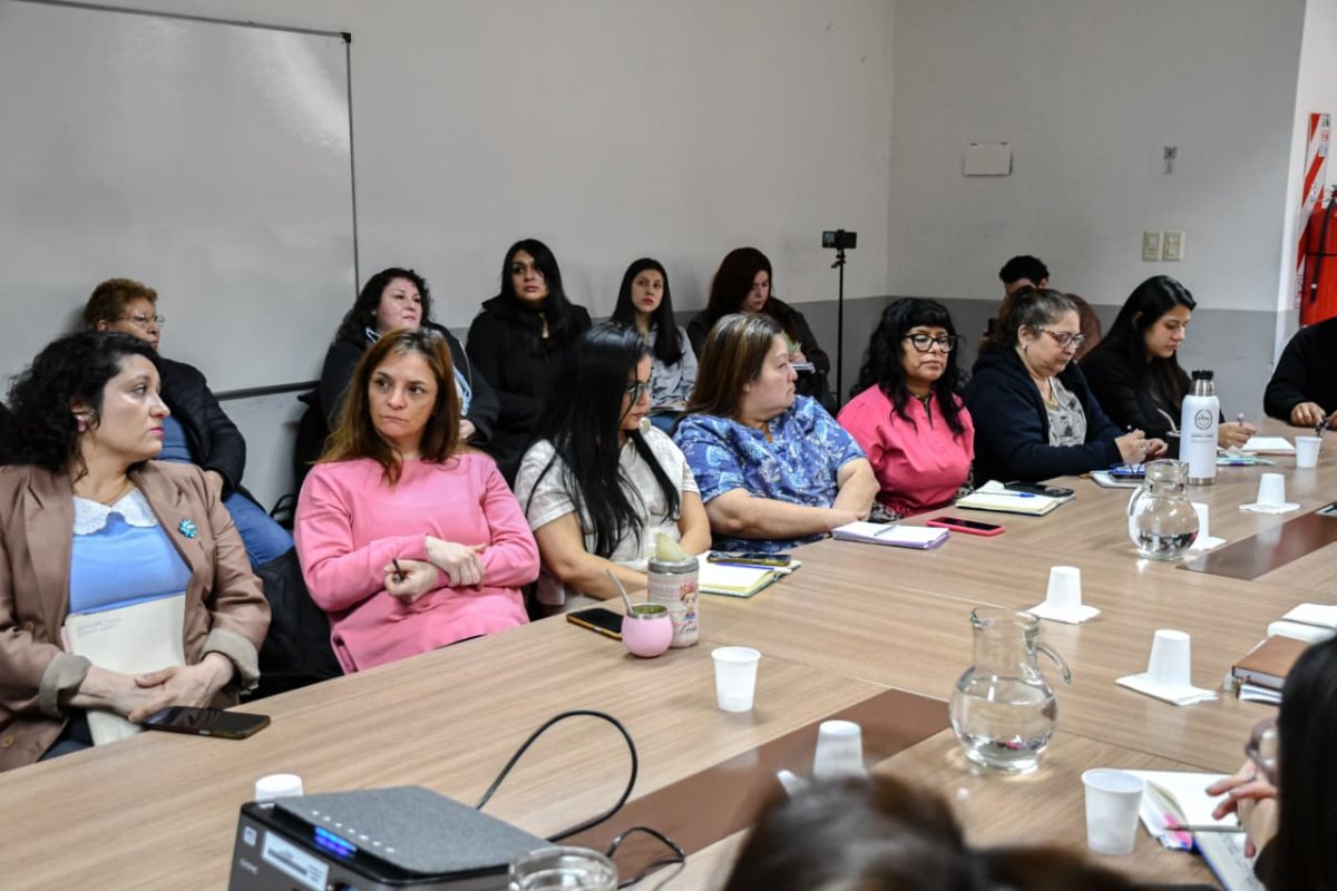 Santa Cruz fortalece herramientas contra la violencia digital infantil