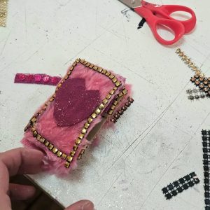 El CPE llevó adelante el Taller de Libro de Artista Textil en el MAEM