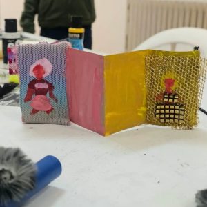 El CPE llevó adelante el Taller de Libro de Artista Textil en el MAEM