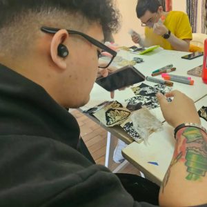 El CPE llevó adelante el Taller de Libro de Artista Textil en el MAEM