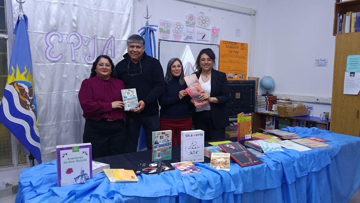 Fortalecen la alfabetización en instituciones de Educación de Jóvenes y Adultos de Caleta Olivia