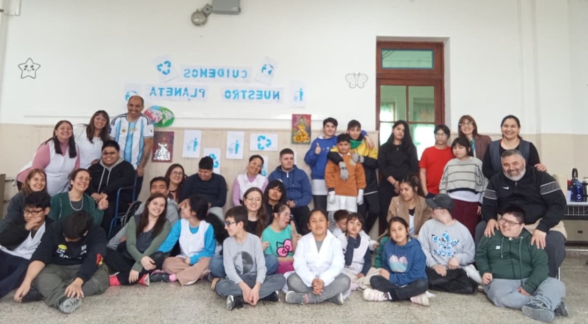 Estudiantes rurales participaron de una jornada recreativa e inclusiva en Tellier
