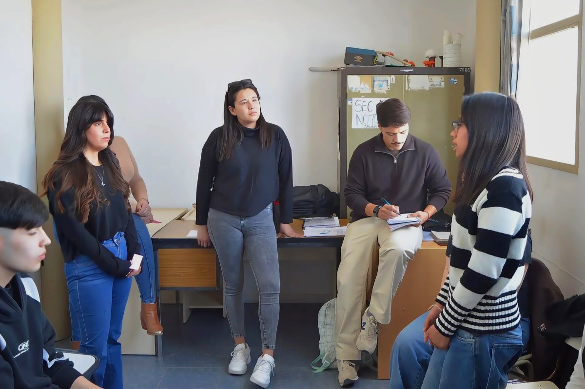Fortalecen la participación de los jóvenes a través de los Centros de Estudiantes