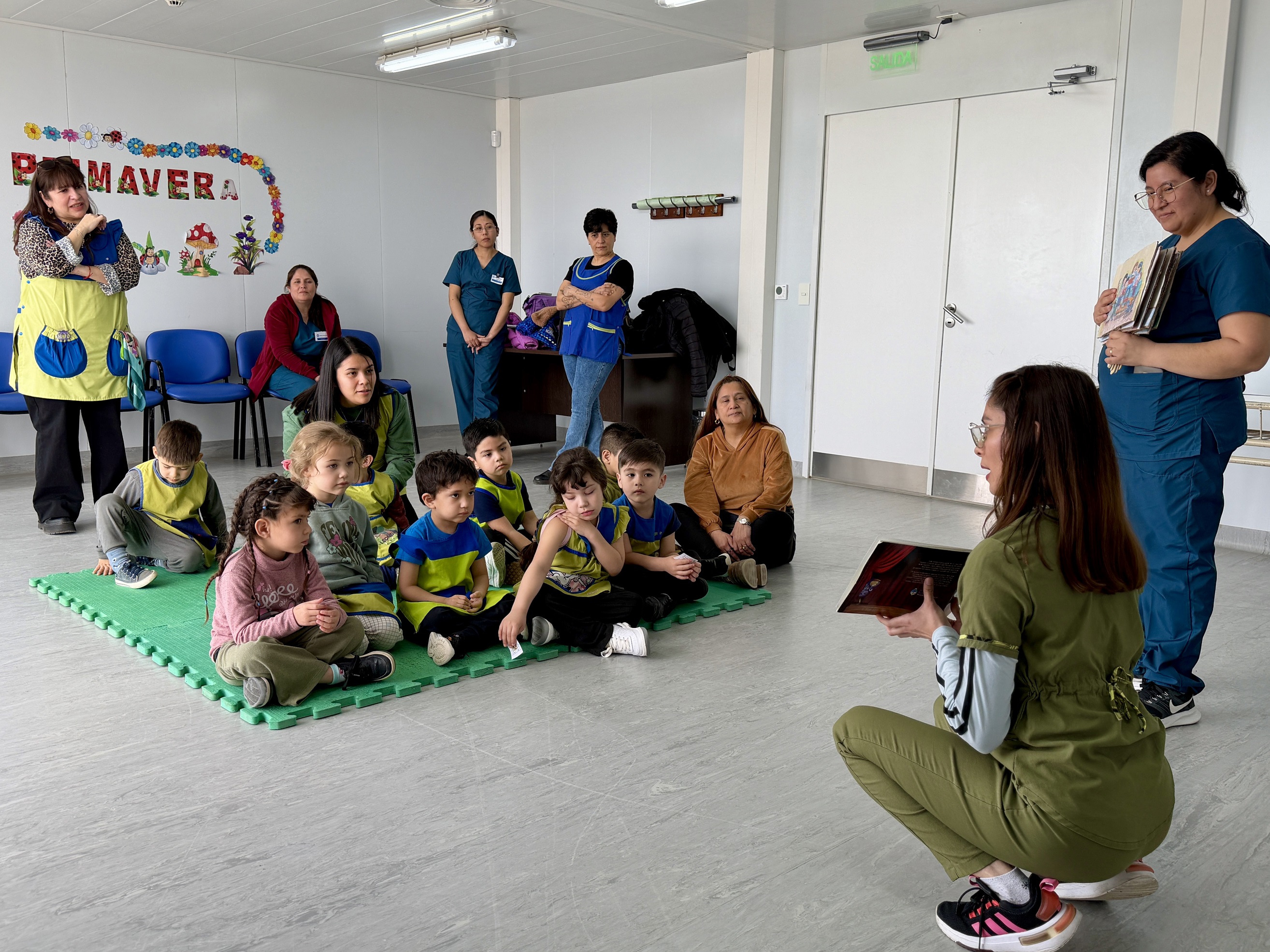 El Jardín Cumelén visitó el Hospital Modular para afianzar saberes sobre el cuidado de la salud
