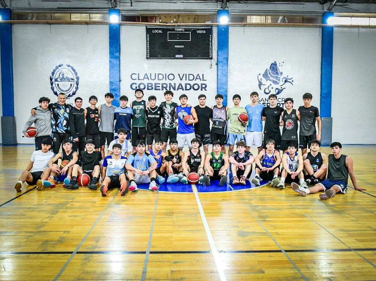 Son 30 los jugadores convocados en esta primera etapa.