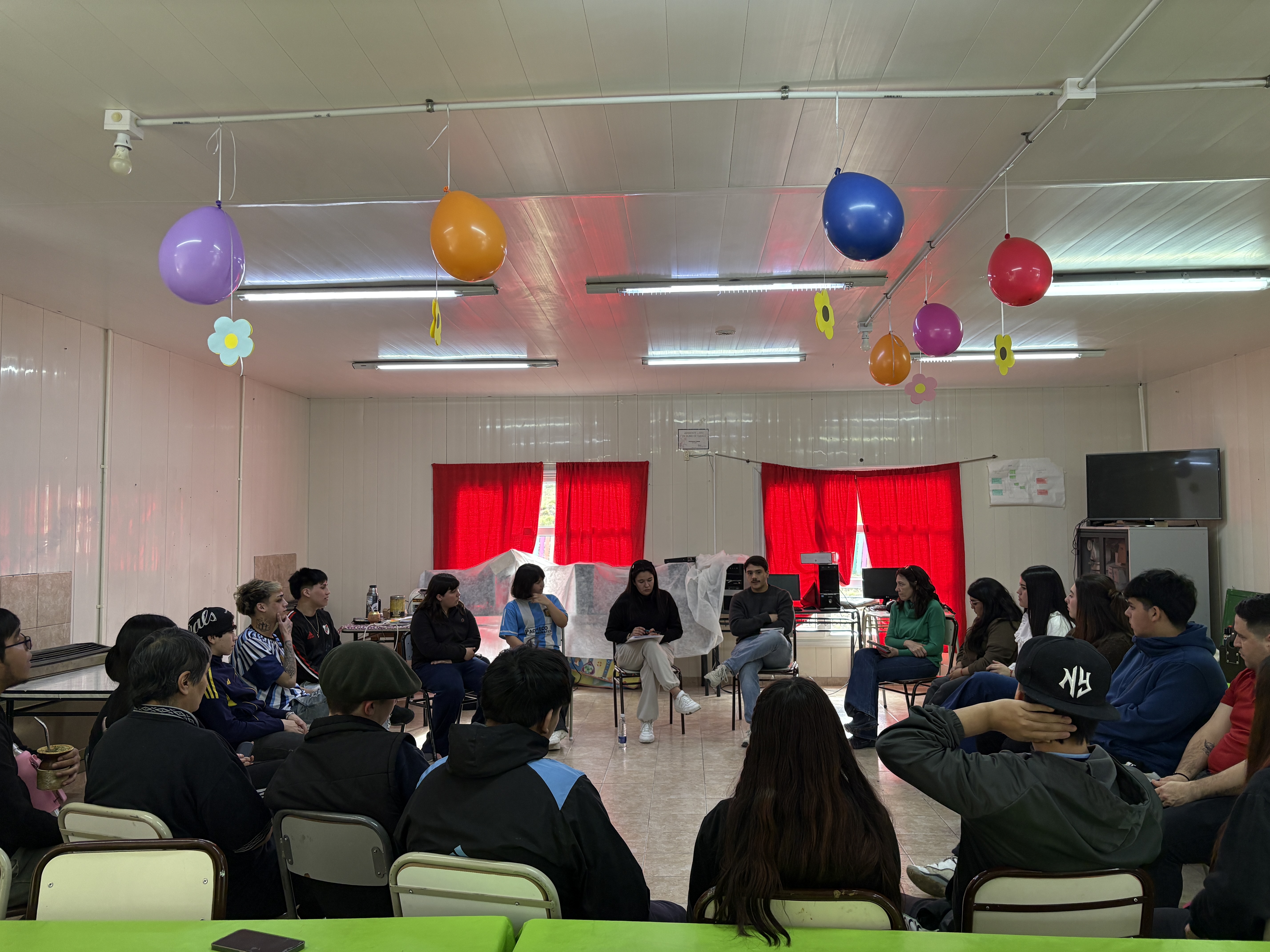Los equipos del CPE brindaron información sobre la conformación del centro de estudiantes.