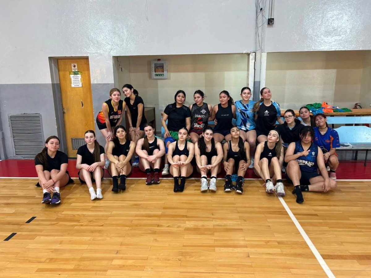 El básquet femenino santacruceño avanza hacia la Araucanía con una nueva concentración
