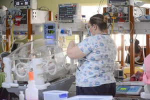 “Todo se trabaja en equipo”: el corazón de Neonatología