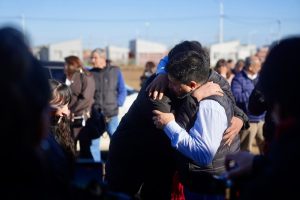 Alex: “Mi mamá estuvo todos estos años trabajando y alquilando, tener nuestra casa es una felicidad enorme”