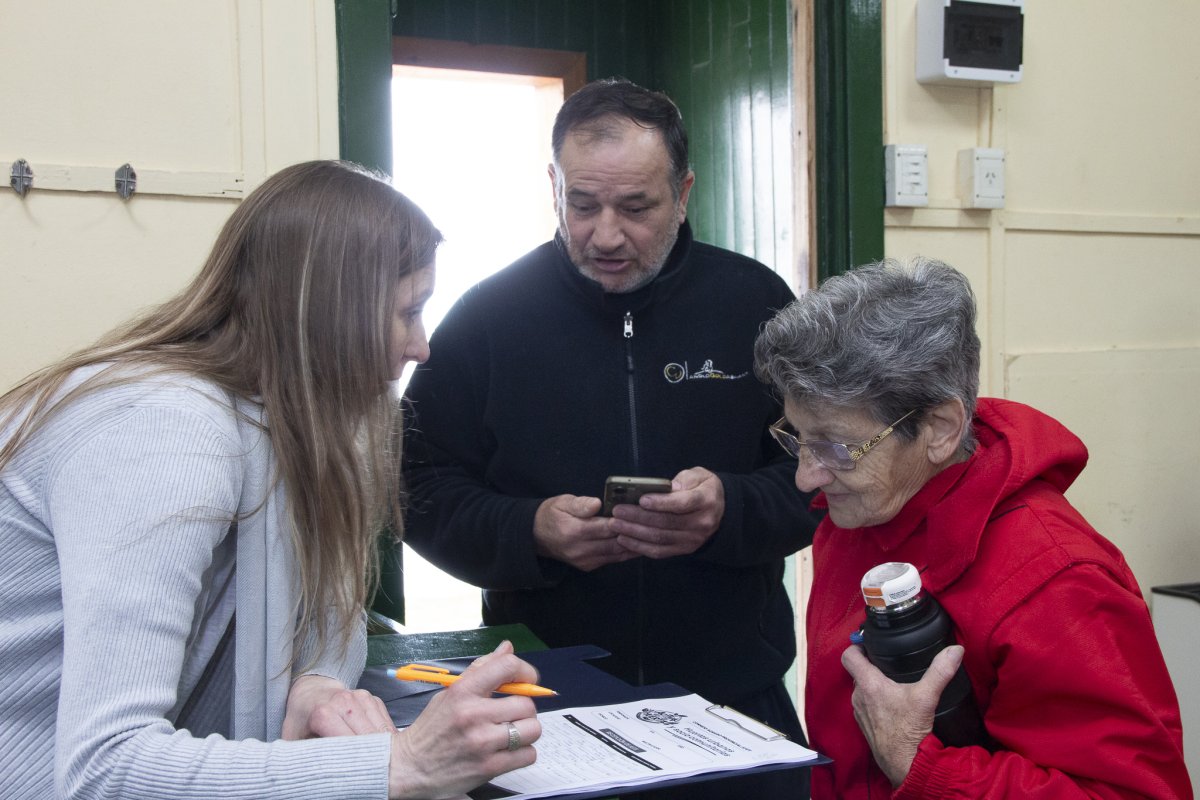 Más de 70 familias participaron de la presentación de Activá Tu Huerta