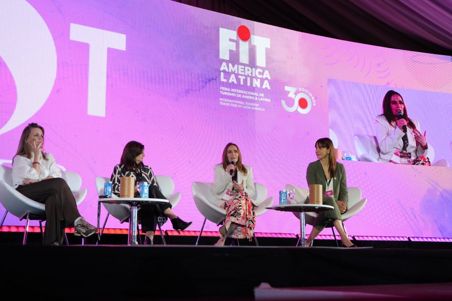 Ricci participó del FEMTUR y expuso sobre el turismo como eje de la diversificación productiva de Santa Cruz